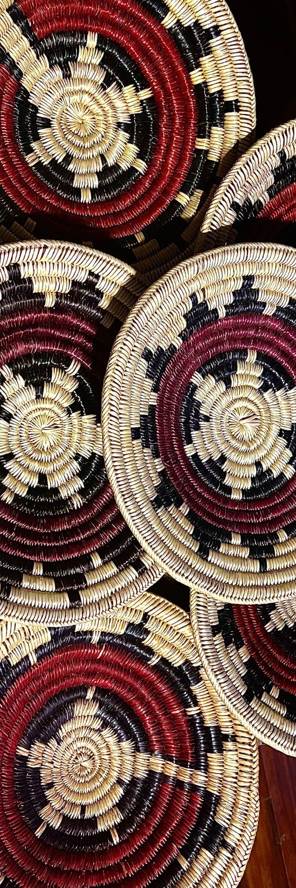 Holographic Navajo Basket Cluster