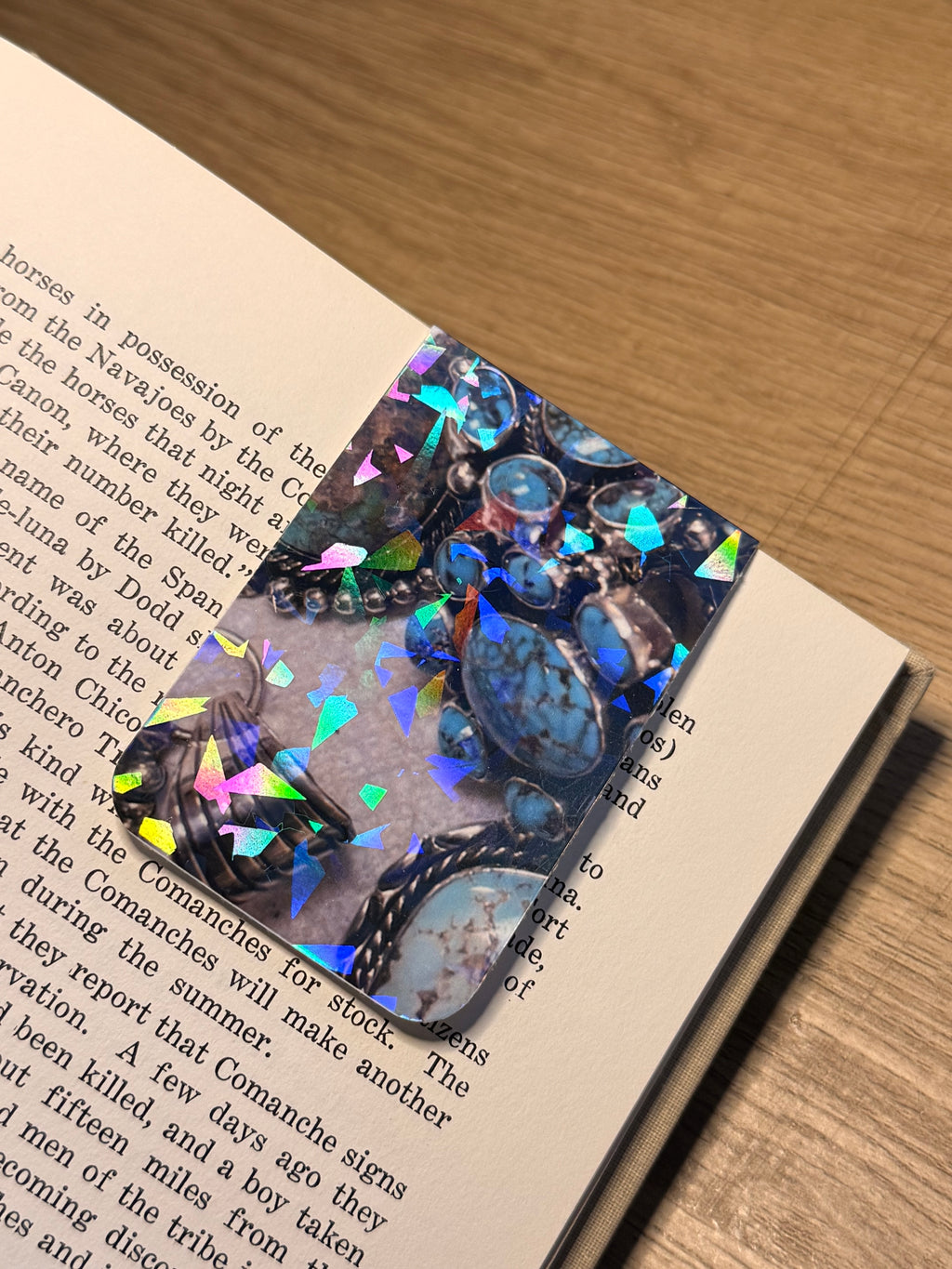 Holographic Magnetic Turquoise Rings